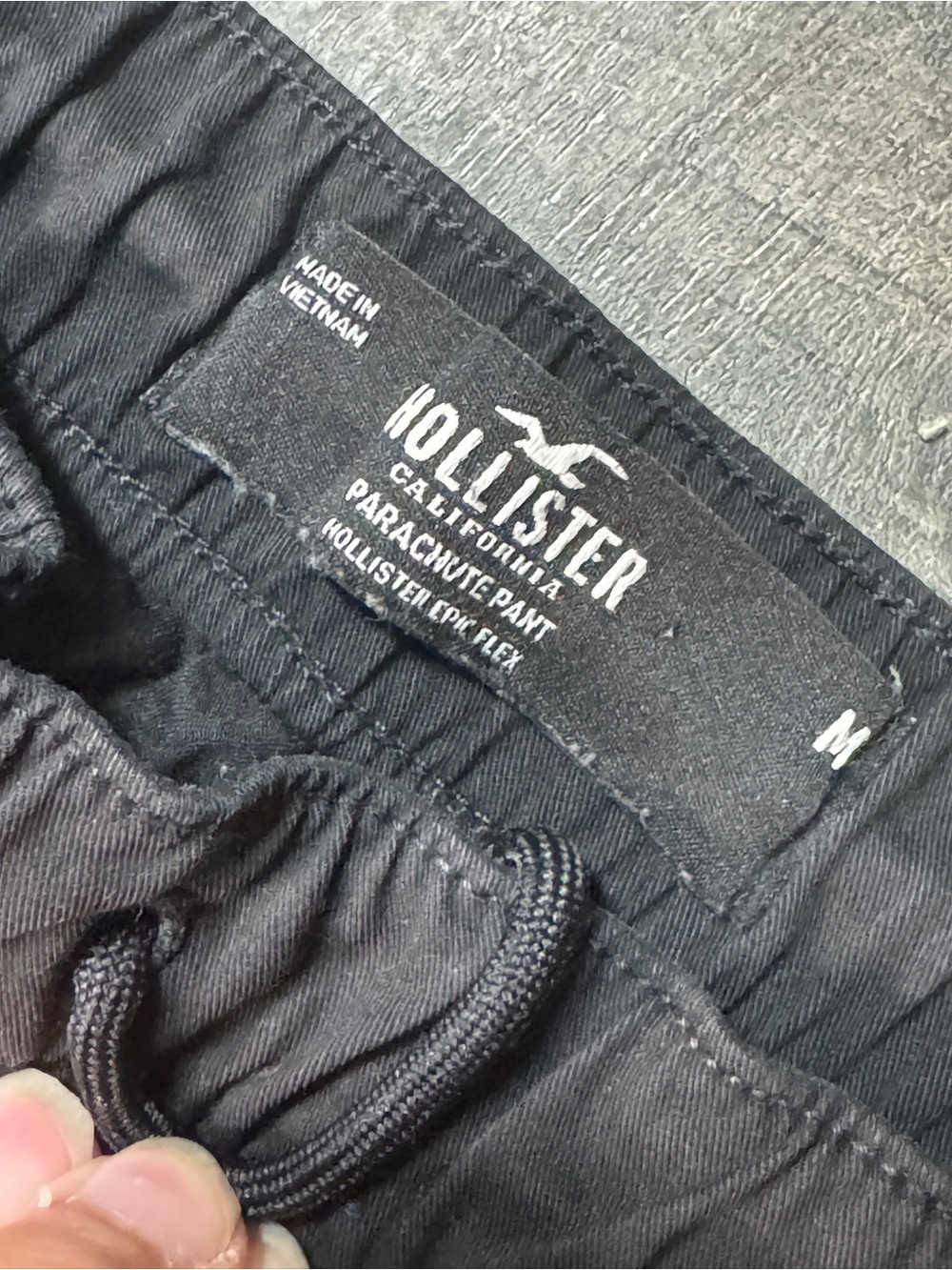Hollister Parachute Pants Black Medium - Picture 3 of 4